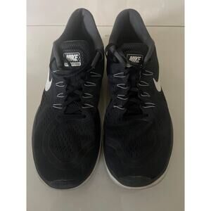 Nike Air Zoom Winflo 3 Men’s Running Shoes – Black/White – Excellent Condition